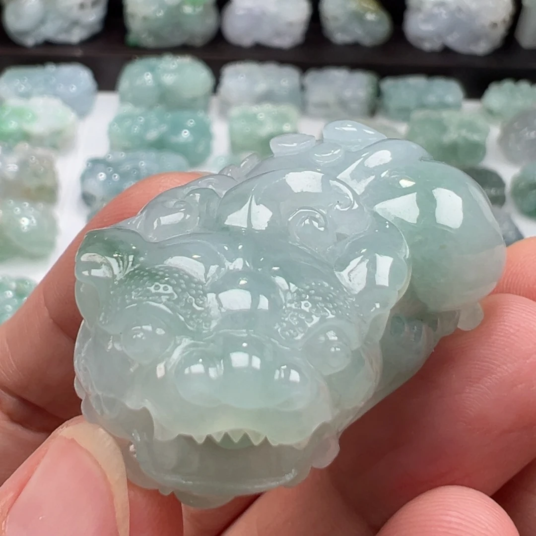 颈饰未镶嵌翡翠貔貅