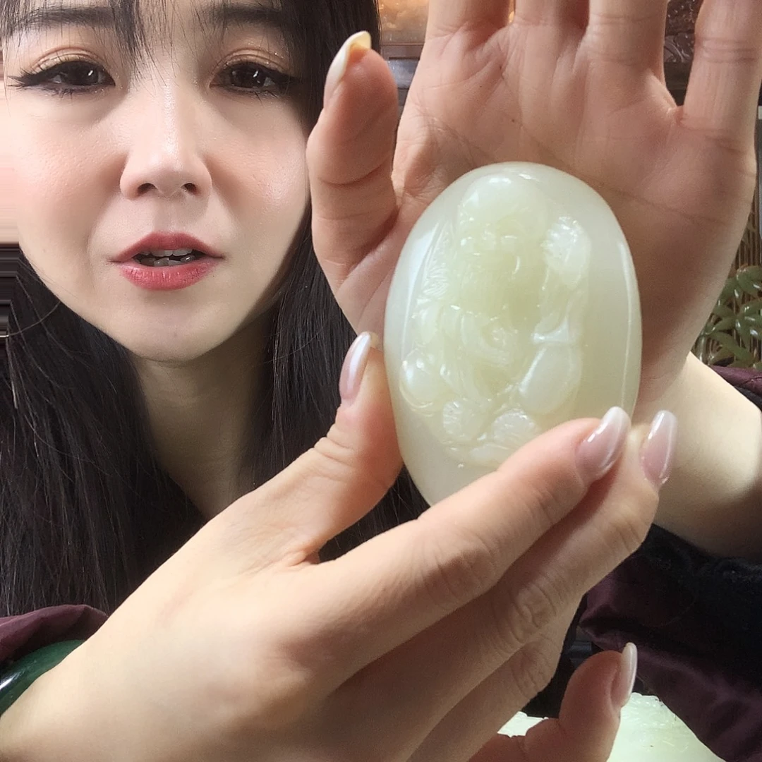 天***@石材古青石手把件