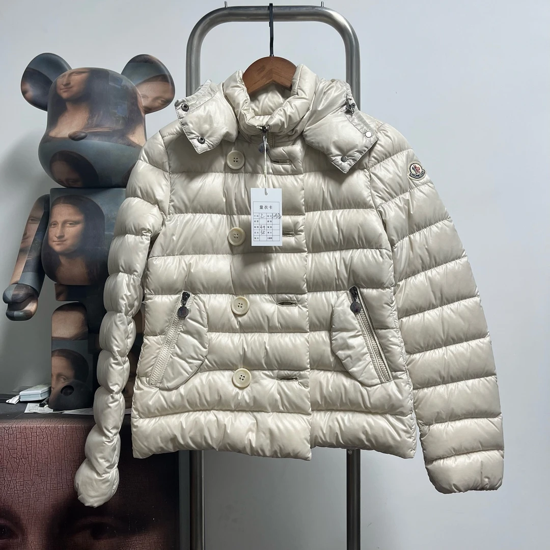 99新 MONCLER 14蒙口双排扣羽绒服L0924尺码：2