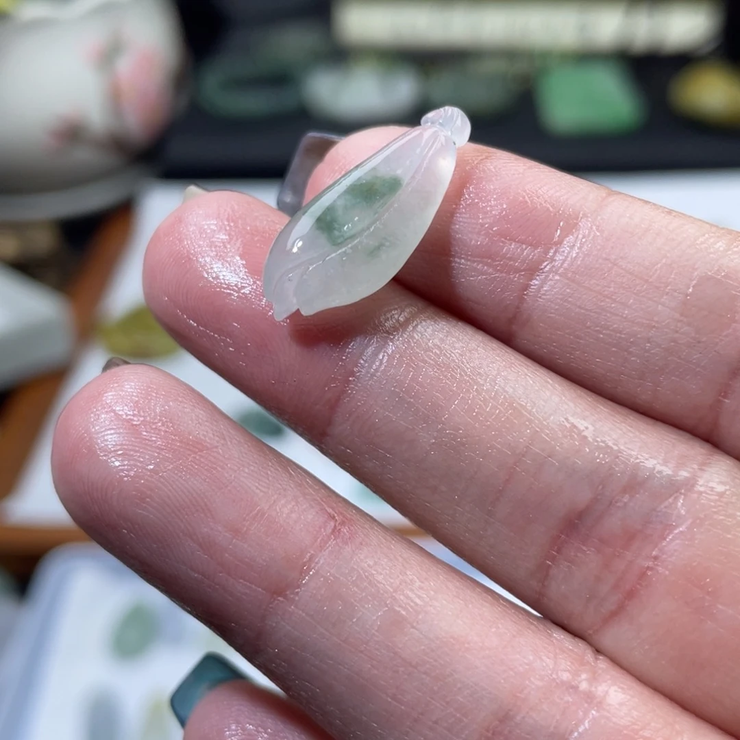 未镶嵌定制翡翠毛货