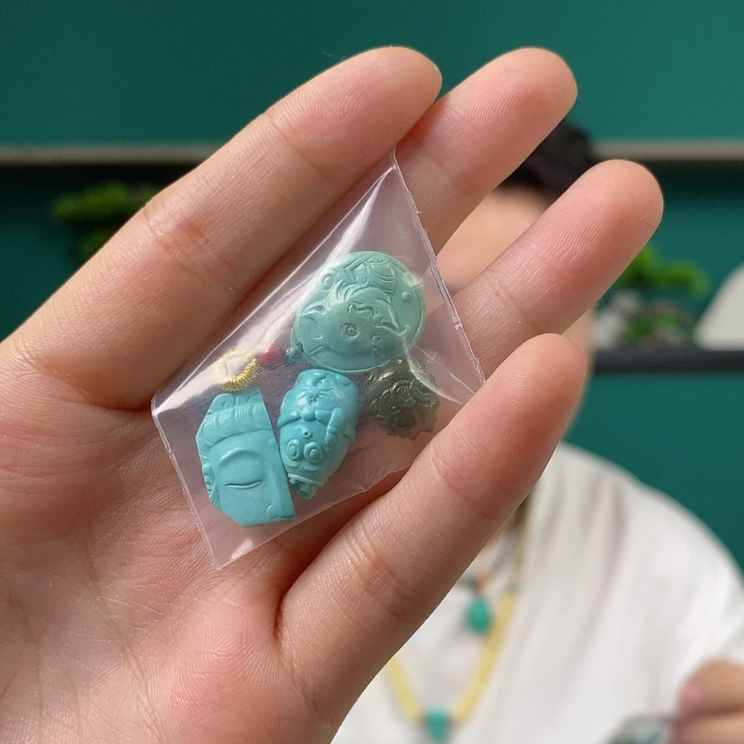 绿松石未镶嵌珠宝奇石