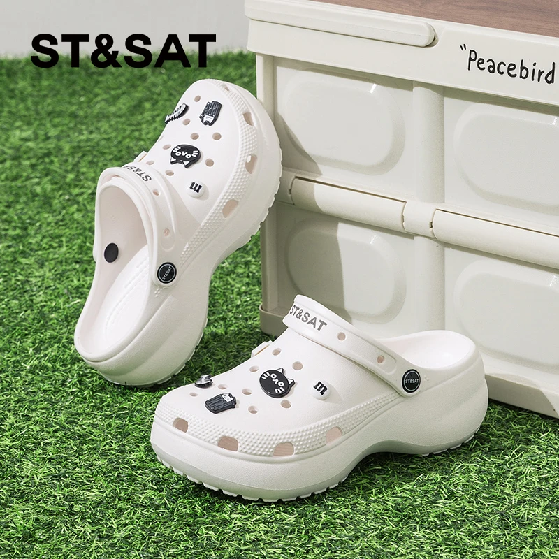 星期六防滑白色洞洞鞋女2025夏季新款网红舒适凉鞋软底外穿沙滩鞋