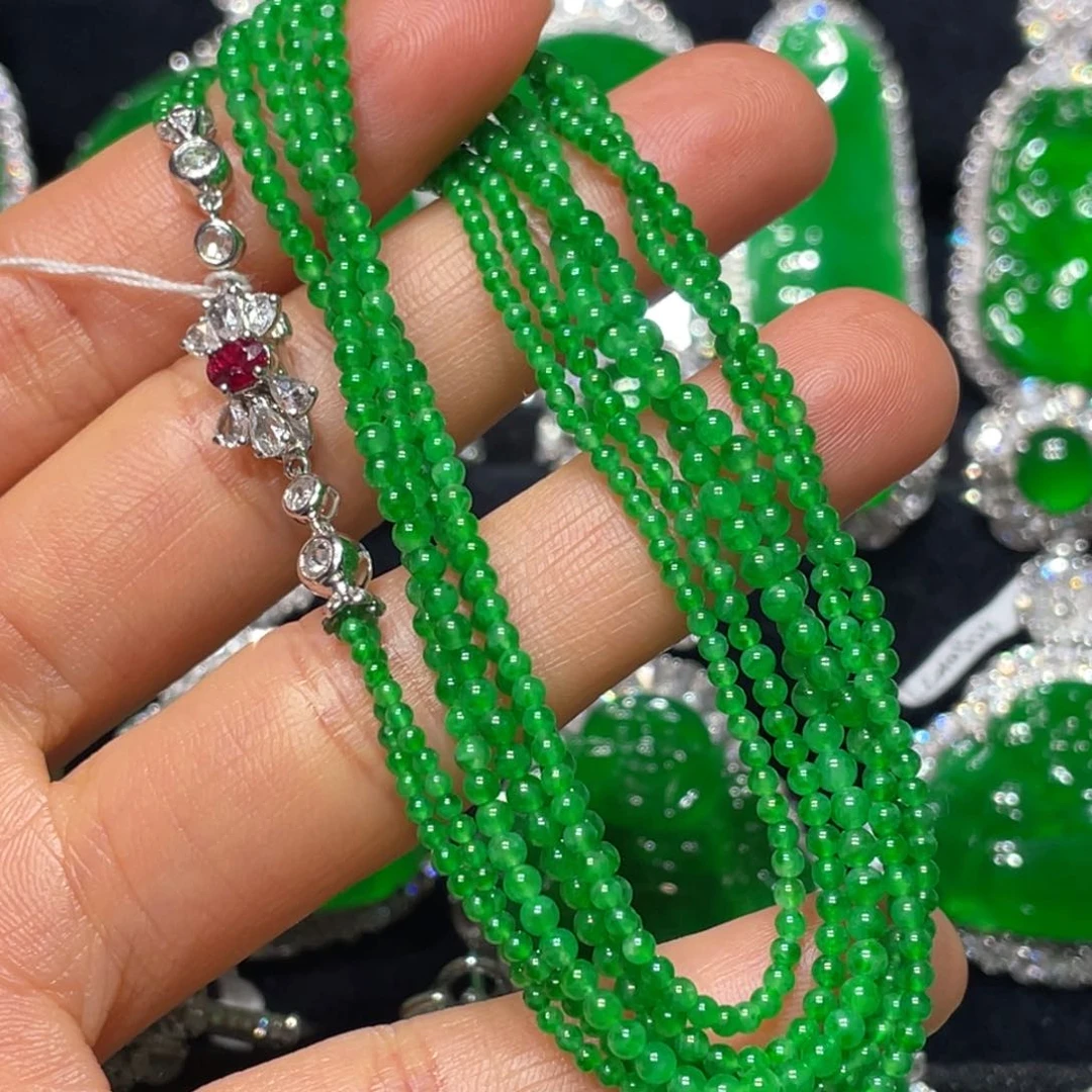 翡翠手链未镶嵌小米珠