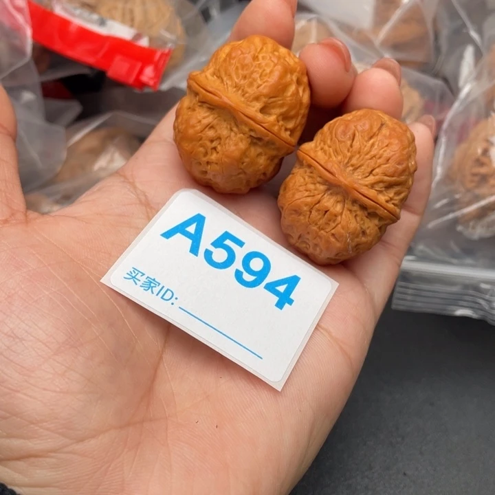 文玩核桃吊坠核桃