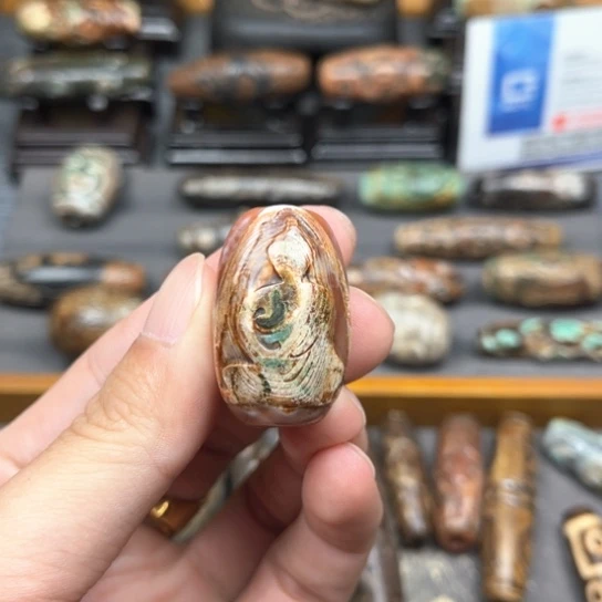 九***色未镶嵌颈饰玛瑙/玉髓