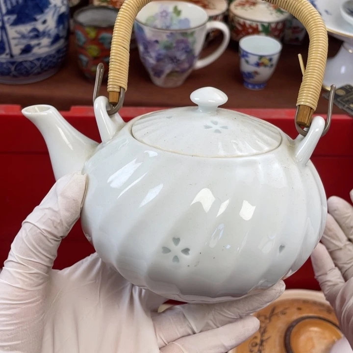 陶他家瓷器真美…开播了