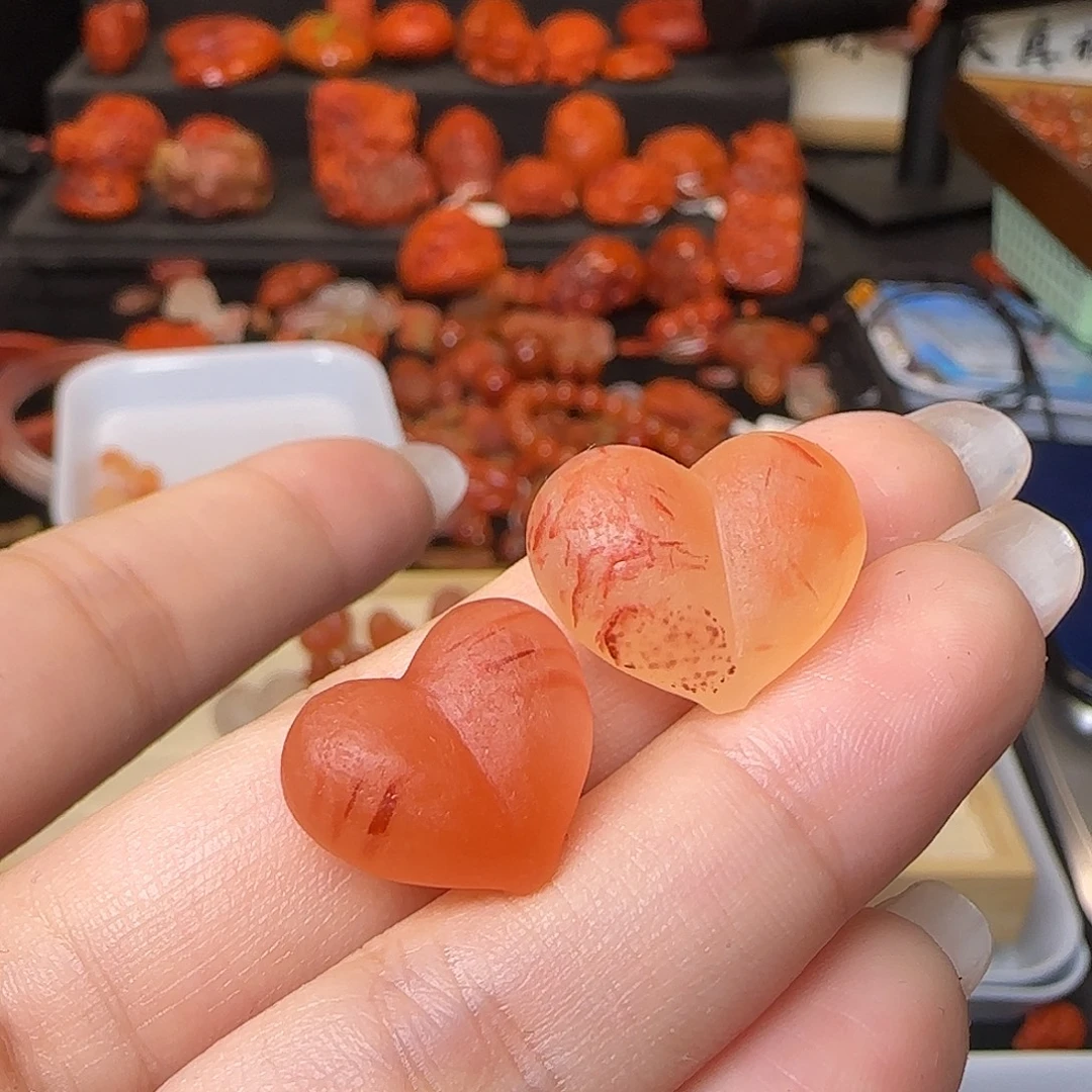 苹***吊坠(不含链)未镶嵌南红玛瑙