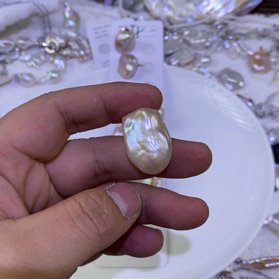 *****淡水珍珠胸饰未镶嵌