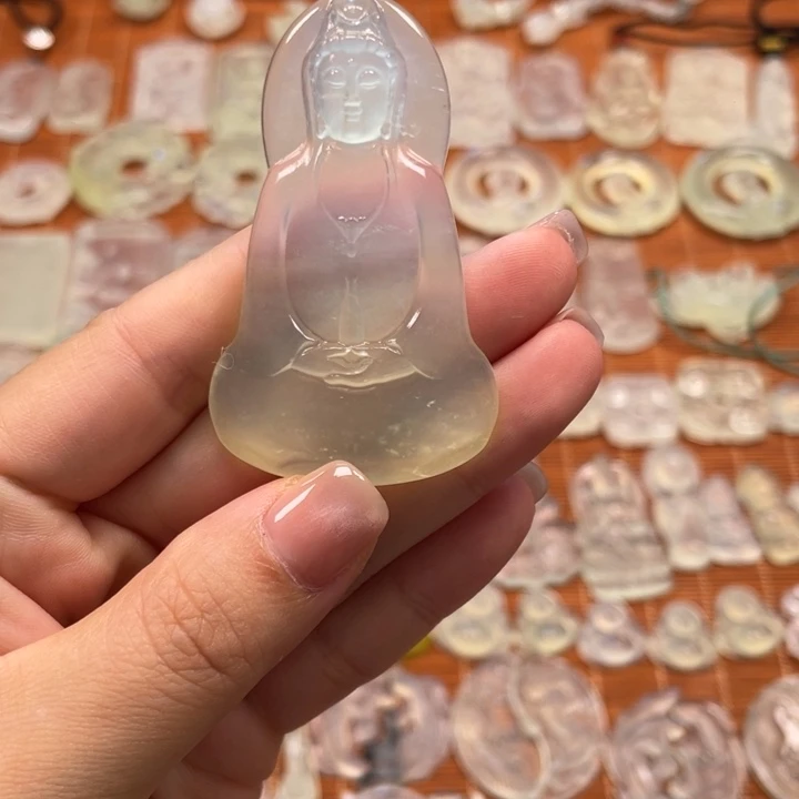 未镶嵌蛇纹石玉颈饰