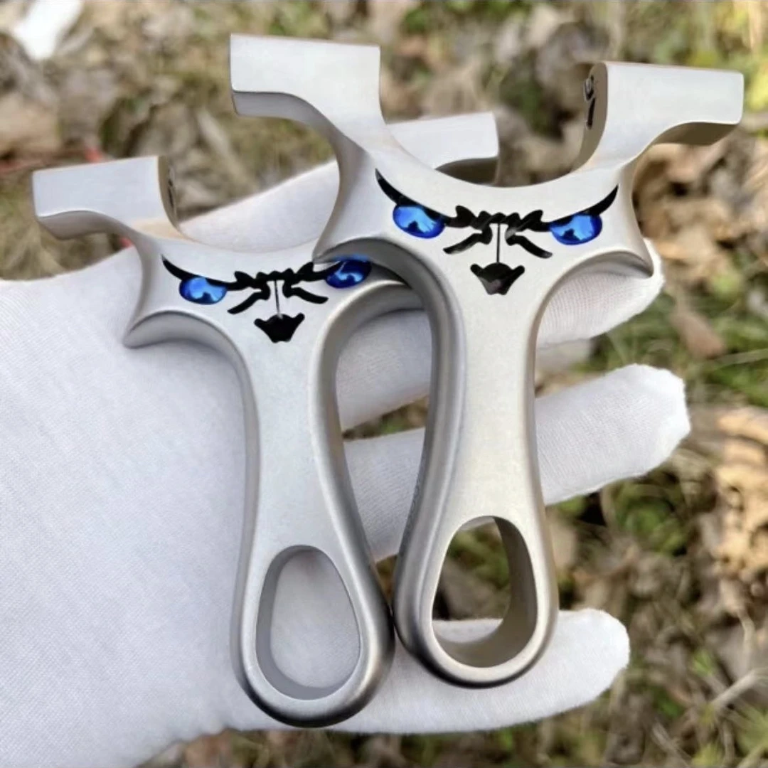 龙齿恶魔440不锈钢弹弓高精准户外钛合金龙齿暗扣户外大威力弹弓