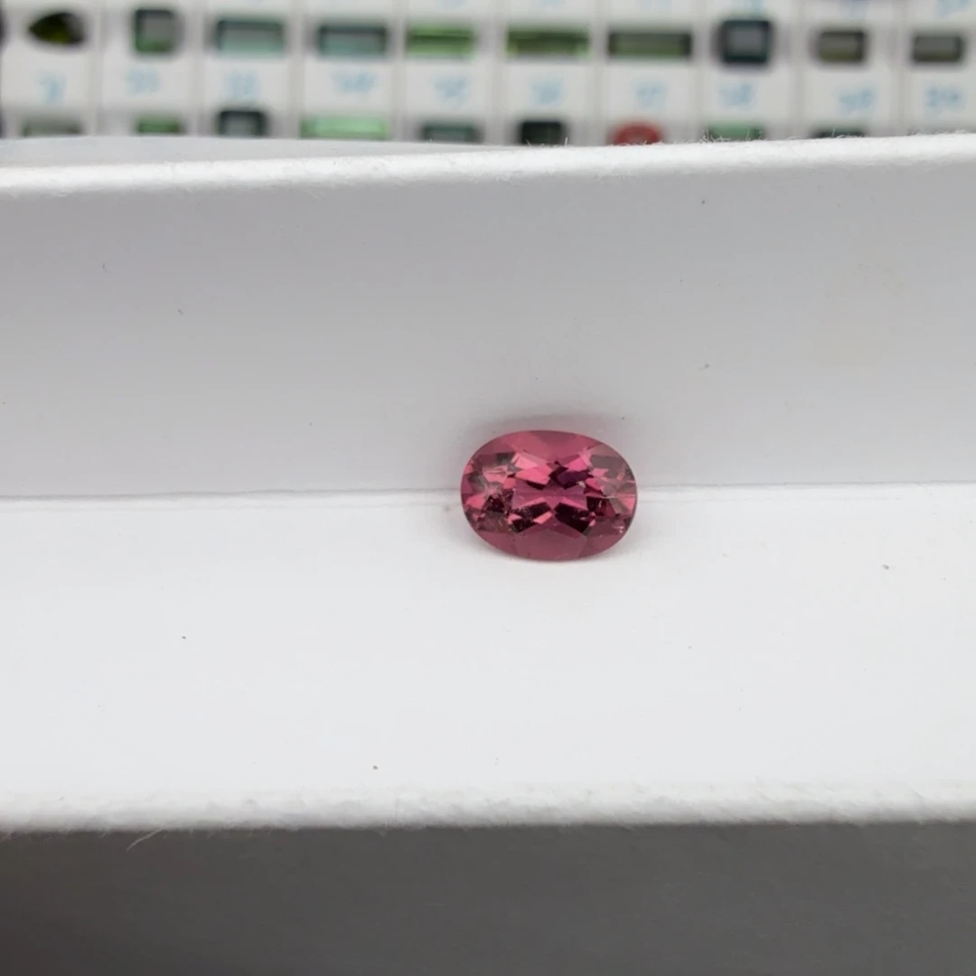 珠宝半成品未镶嵌碧玺天然1.04克拉