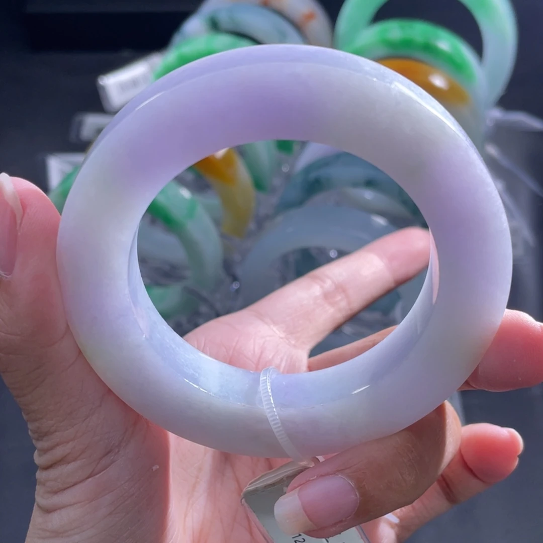 定制翡翠未镶嵌手镯