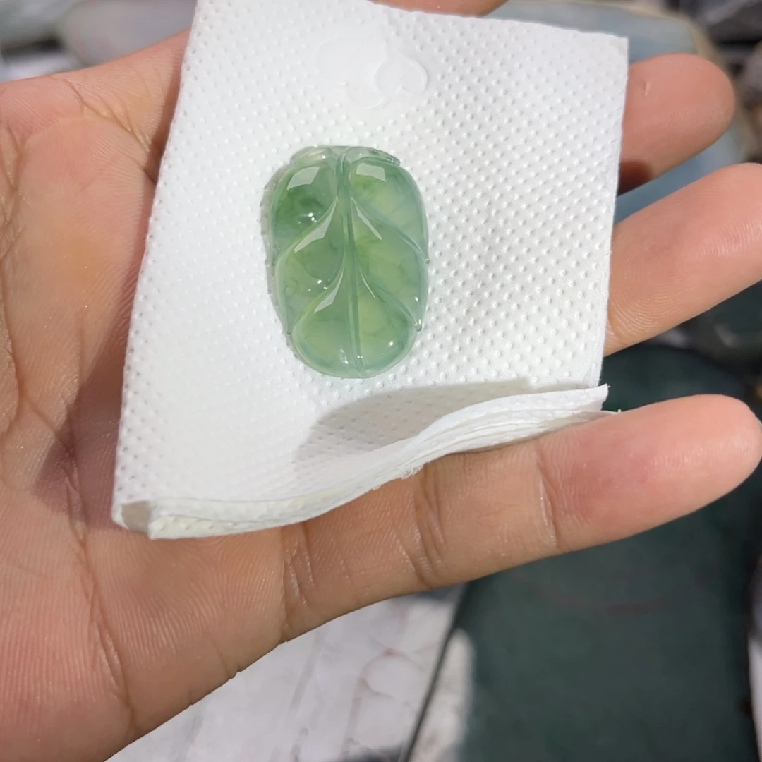 翡翠未镶嵌颈饰纯天然缅甸翡翠A货叶子