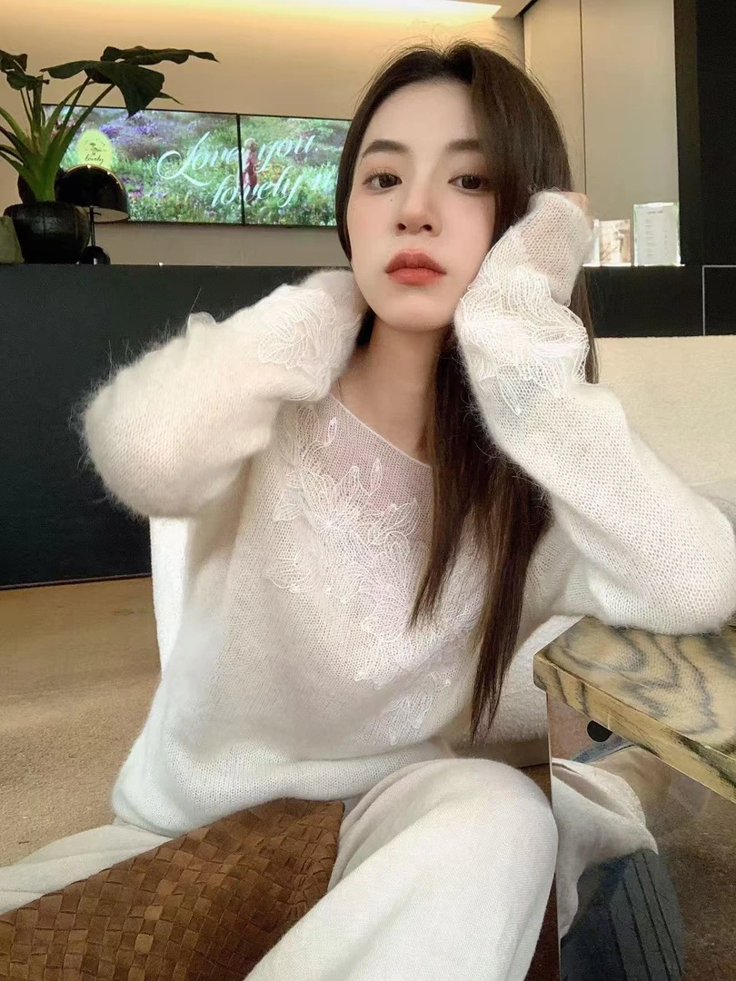 2025秋季新款韩系气质高级慵懒小香风白色针织衫休闲裤子两件套装