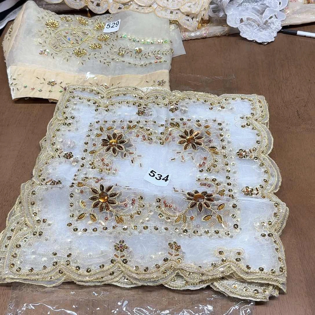 534号 38厘米黄水晶珠绣