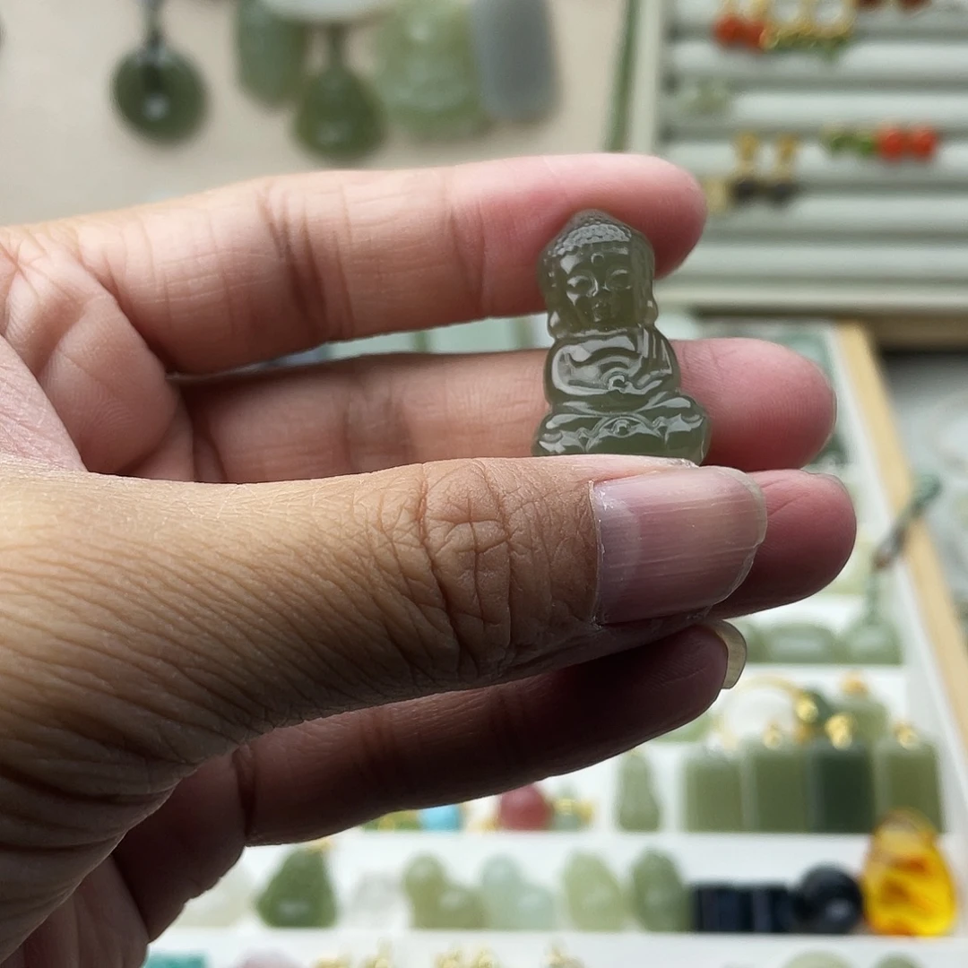 和田玉未镶嵌吊坠(不含链)