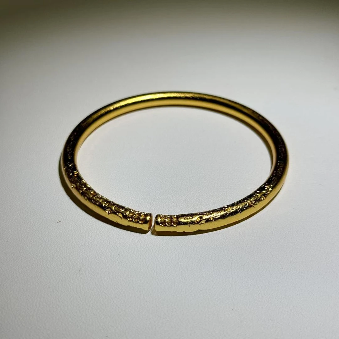 SS轻奢精美手镯J19