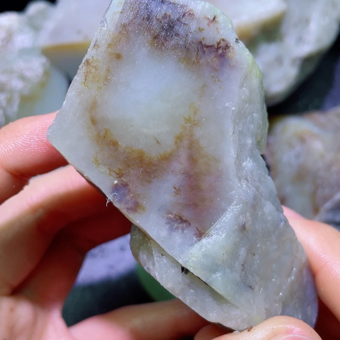 和田玉未镶嵌珠宝半成品