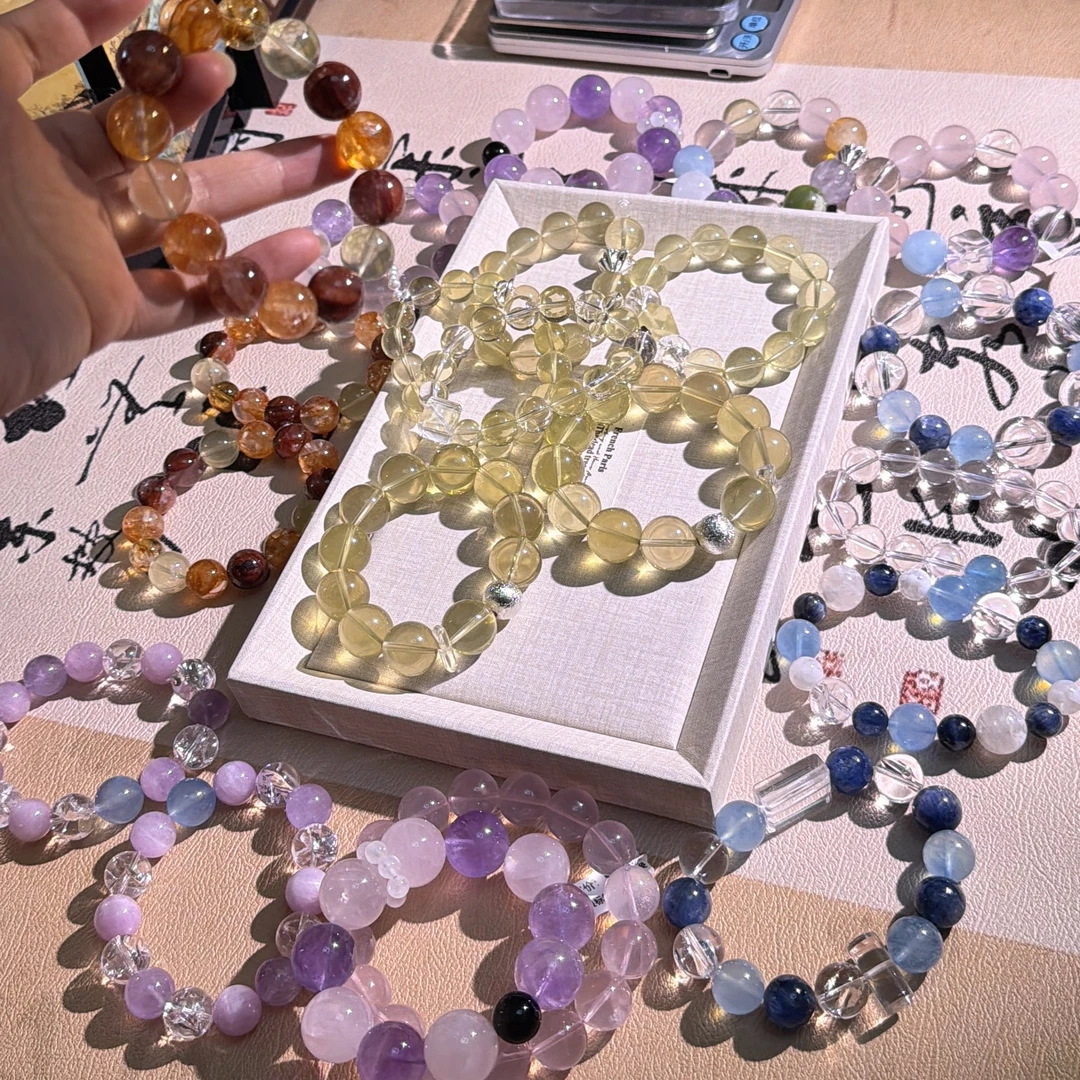 MIRA水晶饰品天然水晶手串时尚手链多样性