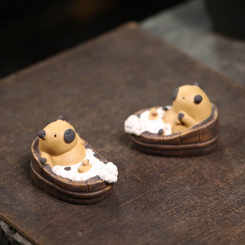 紫砂卡皮巴拉水豚洗澡泡澡茶宠摆件