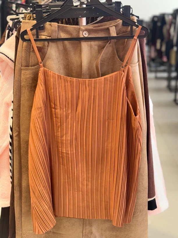 00513南油爆款吊带上衣