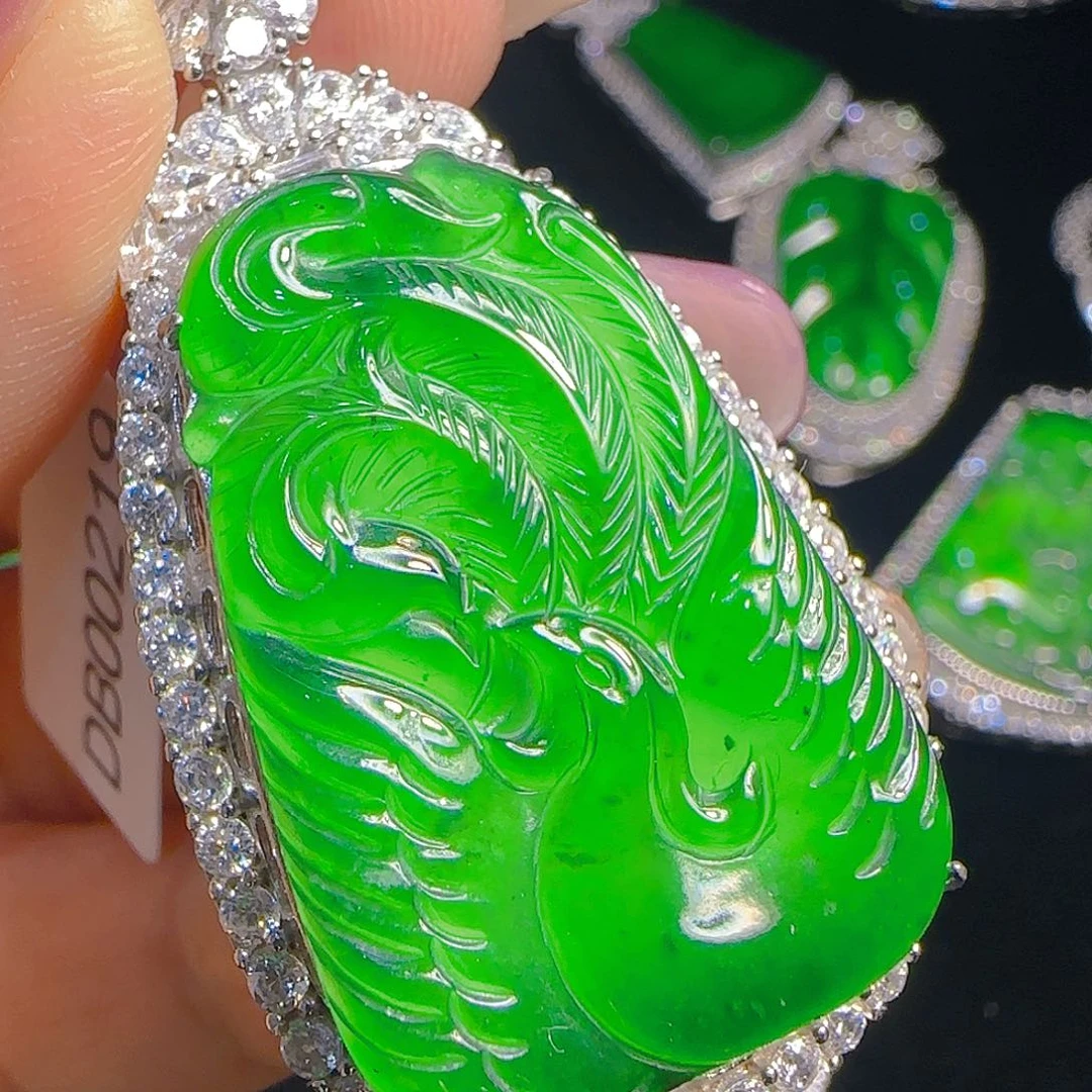 翡翠吊坠(赠链)银S925镶嵌