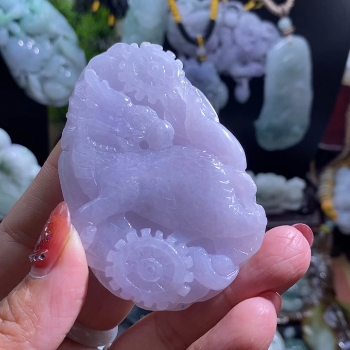 【闪购商品】颈饰未镶嵌翡翠靖**开麒麟