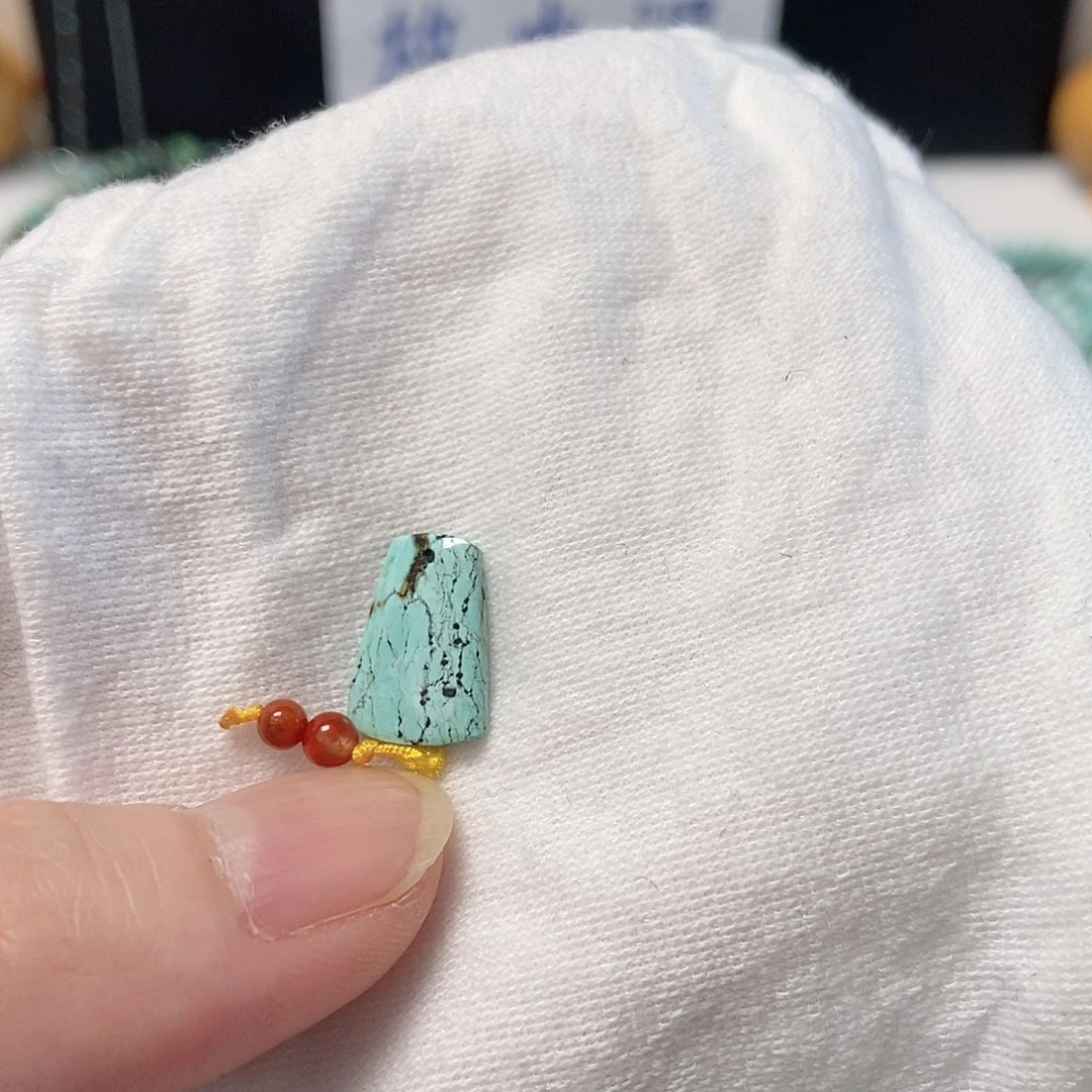 南红玛瑙未镶嵌珠宝奇石