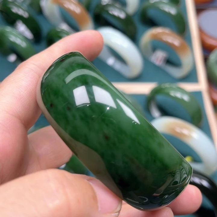 和田玉（碧玉）手镯未镶嵌