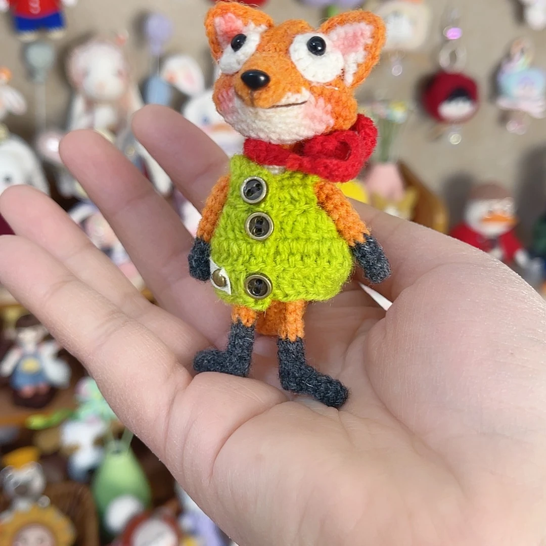 手工编织羊毛线小狐狸挂件