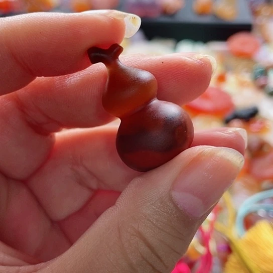 玛瑙/玉髓颈饰未镶嵌娜*