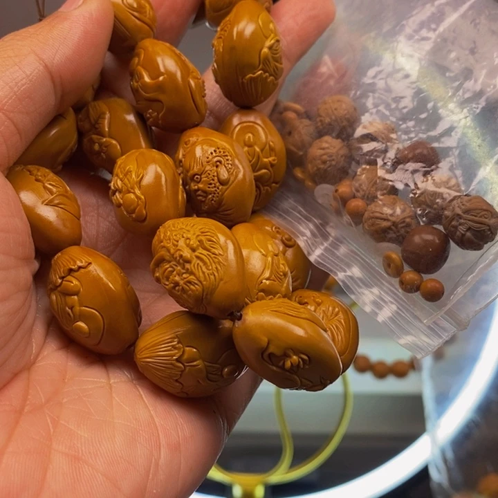 橄榄核吊坠缥****0Hjnnnnnnnnjj