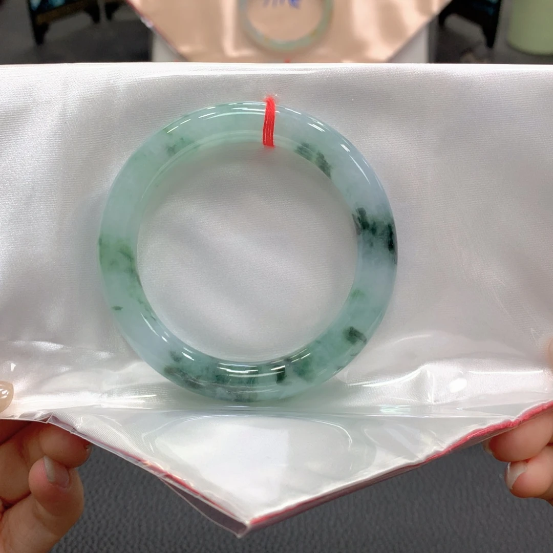 翡翠未镶嵌手镯翡翠