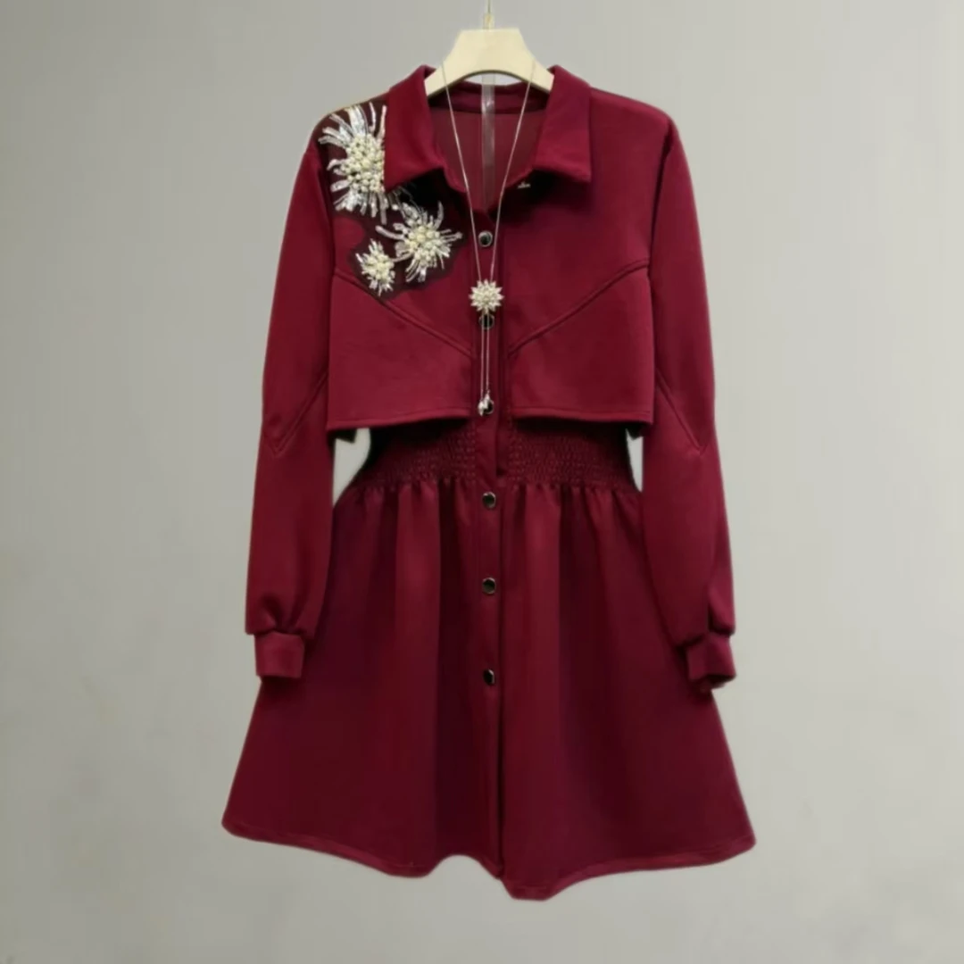 岚岚大码女装冬季新款翻领纽扣钉珠珠片重工显瘦连衣裙9819