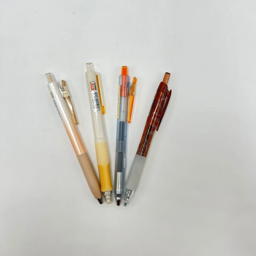 【金黄色系】小白点、德尔施、鸭先知理工-4支黑墨（掉封蜡不售后）