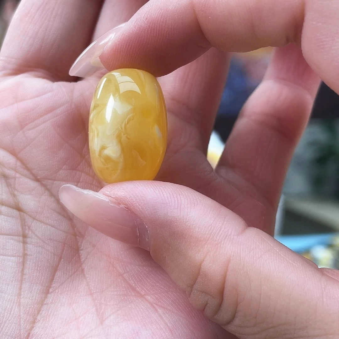 未镶嵌琥珀裸石琥珀h25