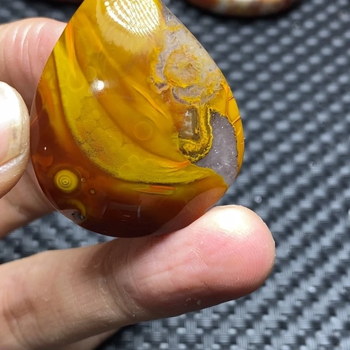 玛瑙/玉髓颈饰未镶嵌易*