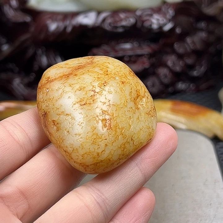 爱***光和田玉未镶嵌珠宝奇石