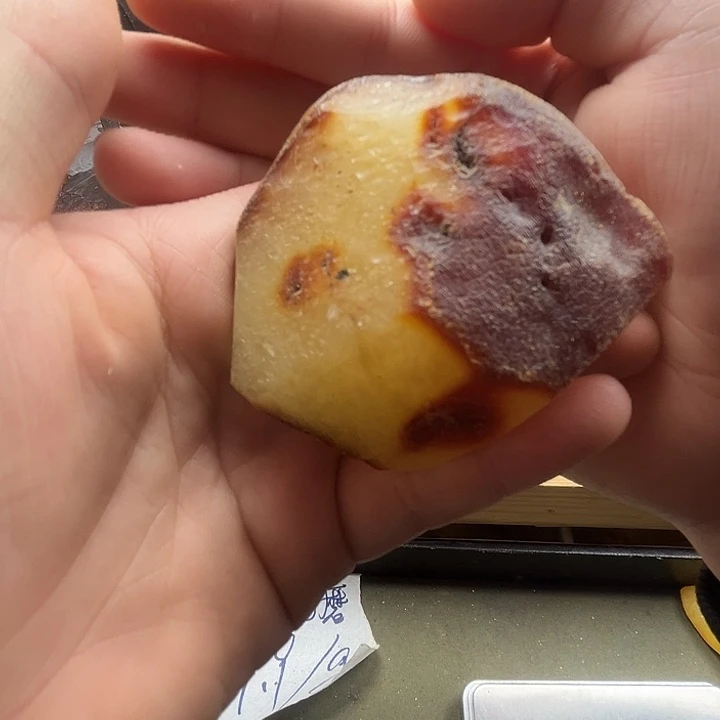 不***油定制琥珀未镶嵌纯天然蜜蜡吊坠