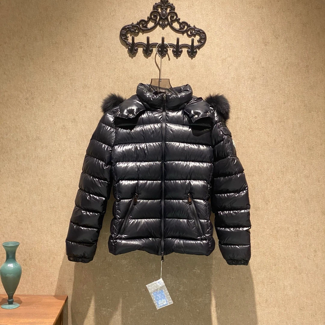 99新 MONCLER  Badyfur 亮面刺绣徽标logo毛领羽绒服/2码/38513