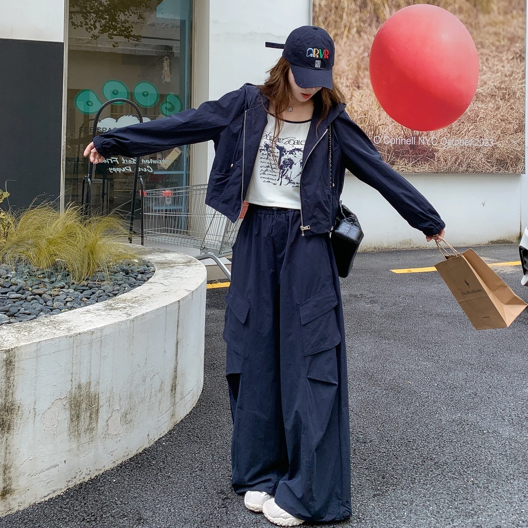 韩版运动休闲套装女2025春秋新款印花内搭短外套工装裤宽松三件套