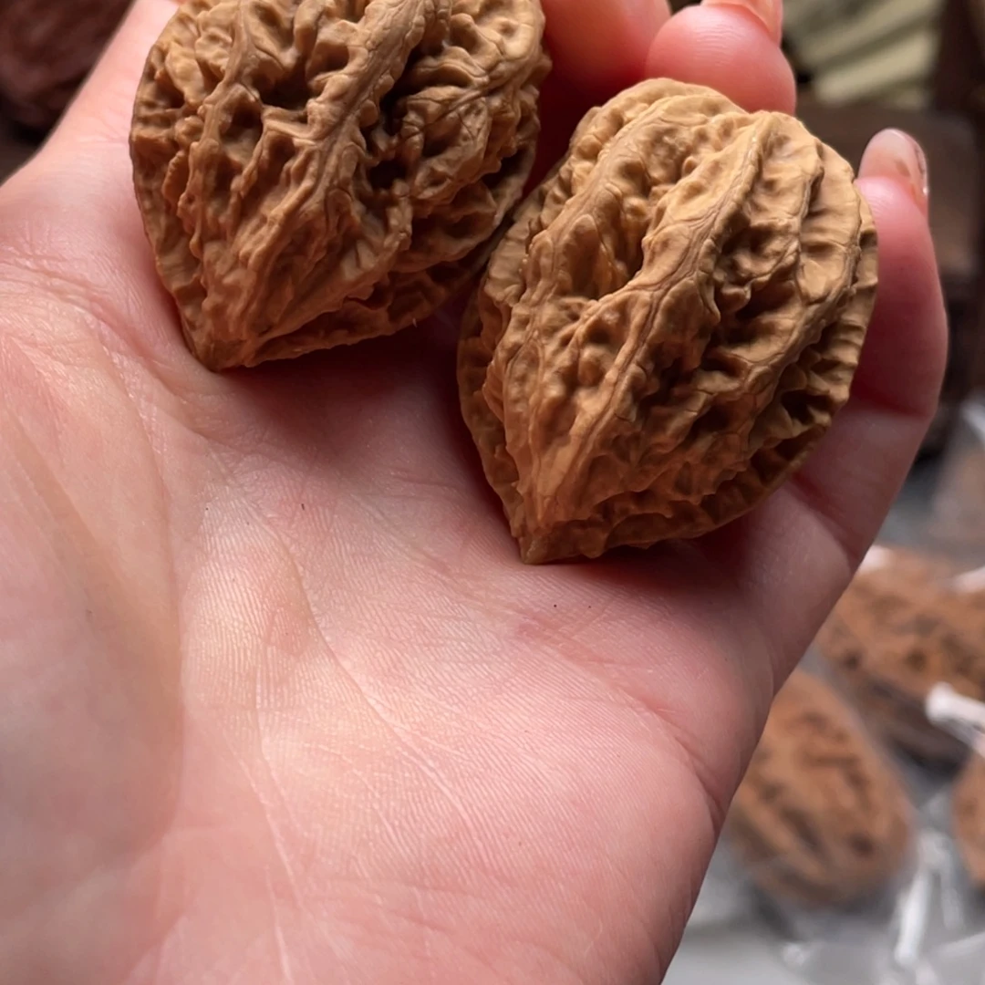 文玩核桃把件楸刀鱼2