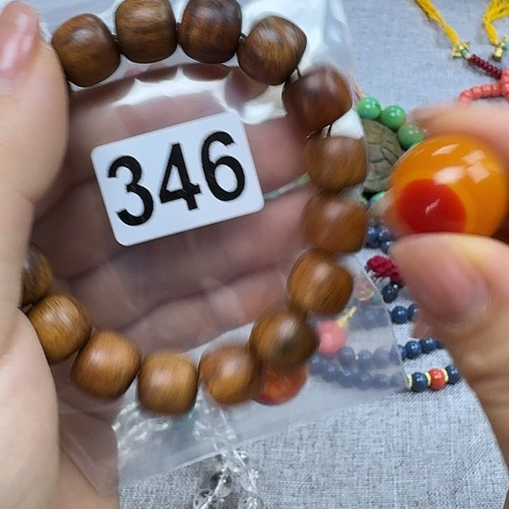 微凹黄檀（南美大红酸枝）陈***?