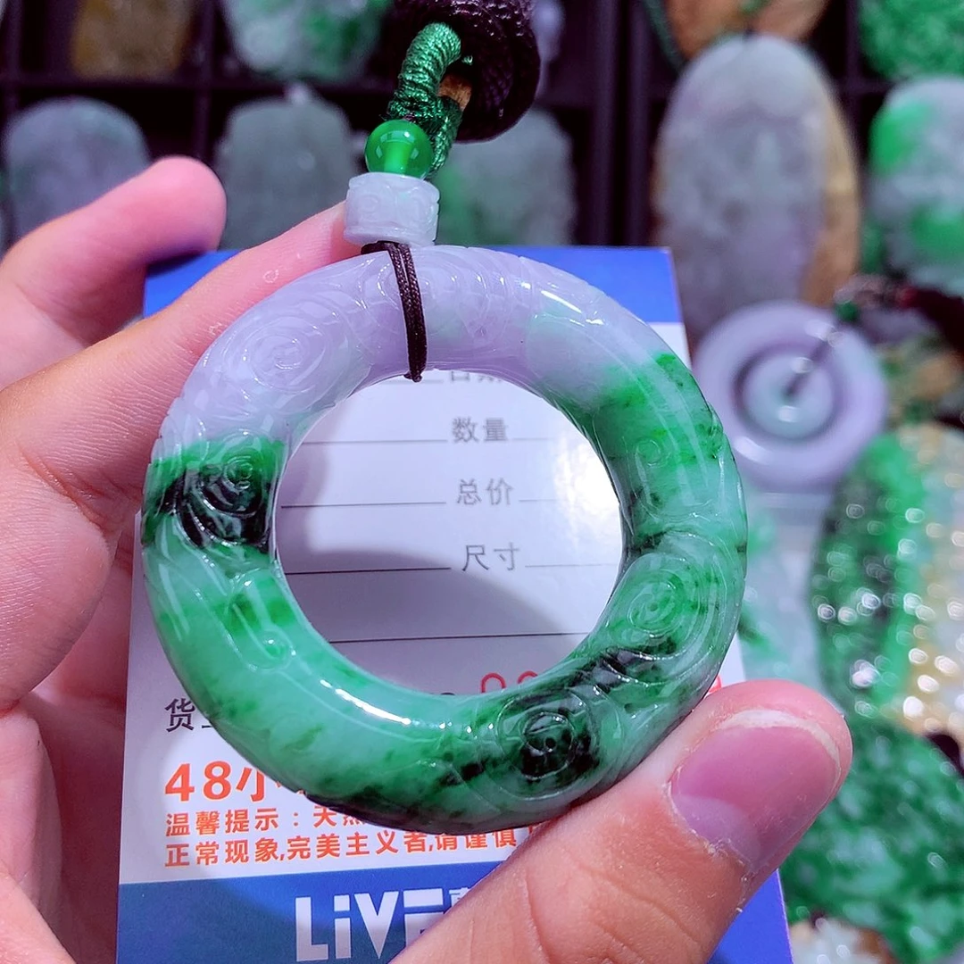 颈饰未镶嵌翡翠天然