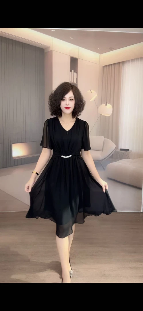时尚减龄连衣裙【25976】【短款100】小黑裙赫本风泡泡袖显瘦气质