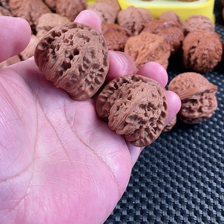 桃核把件三角白40尺