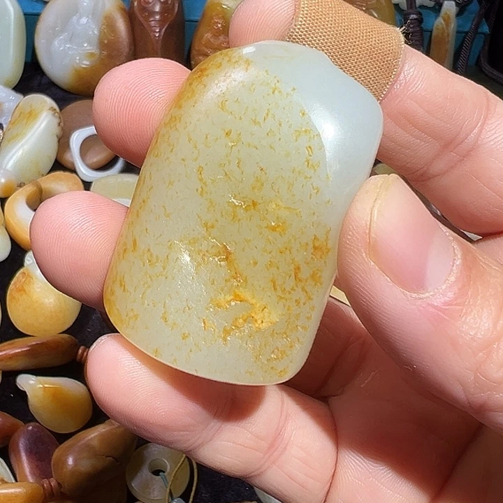 和田玉未镶嵌吊坠(不含链)