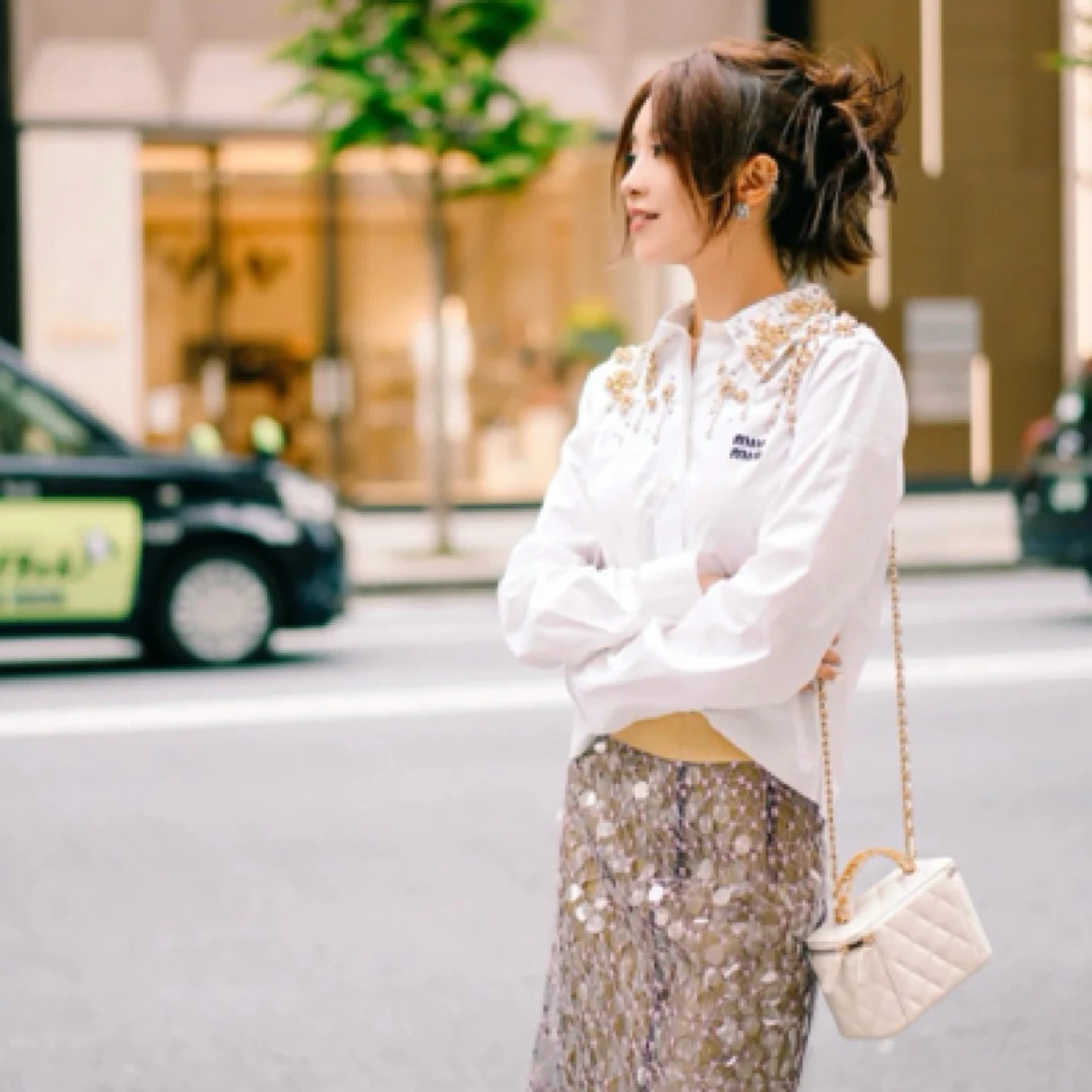 99新 MIU MIU/缪缪 W108999 /花卉缀饰纯色长袖衬衫/尺码36/