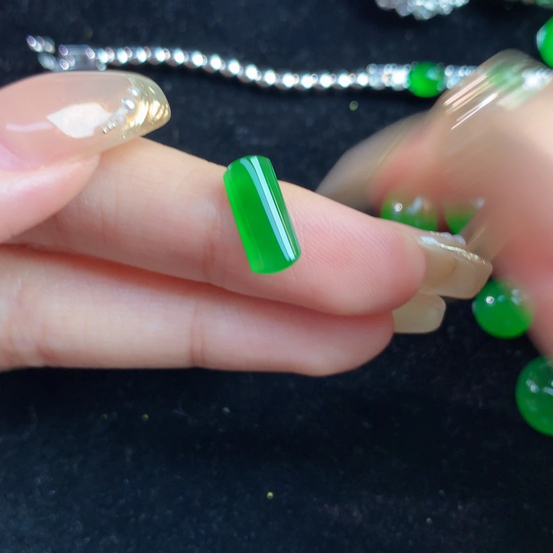 翡翠裸石12.17/5.47/2.80