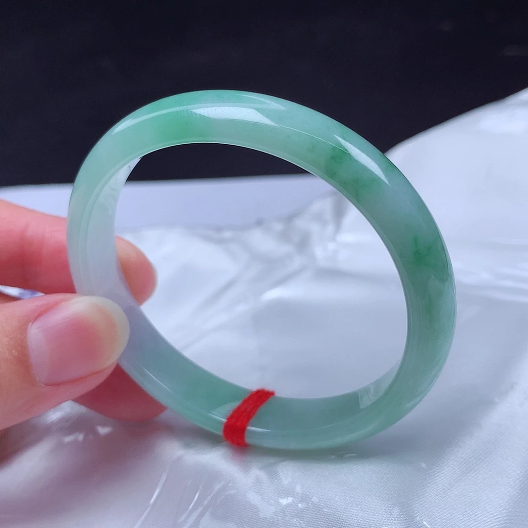 翡翠未镶嵌手镯53贵妃d5318